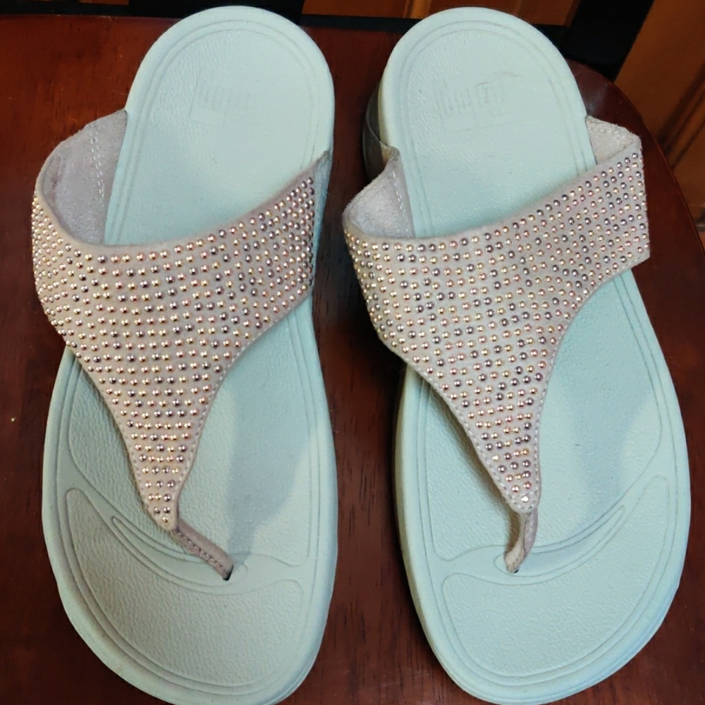 Fit flops Nude with bling on the top
